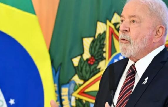Lula arremete contra el FMI y el dólar: «¿Por qué no podemos comerciar con nuestras propias monedas?»